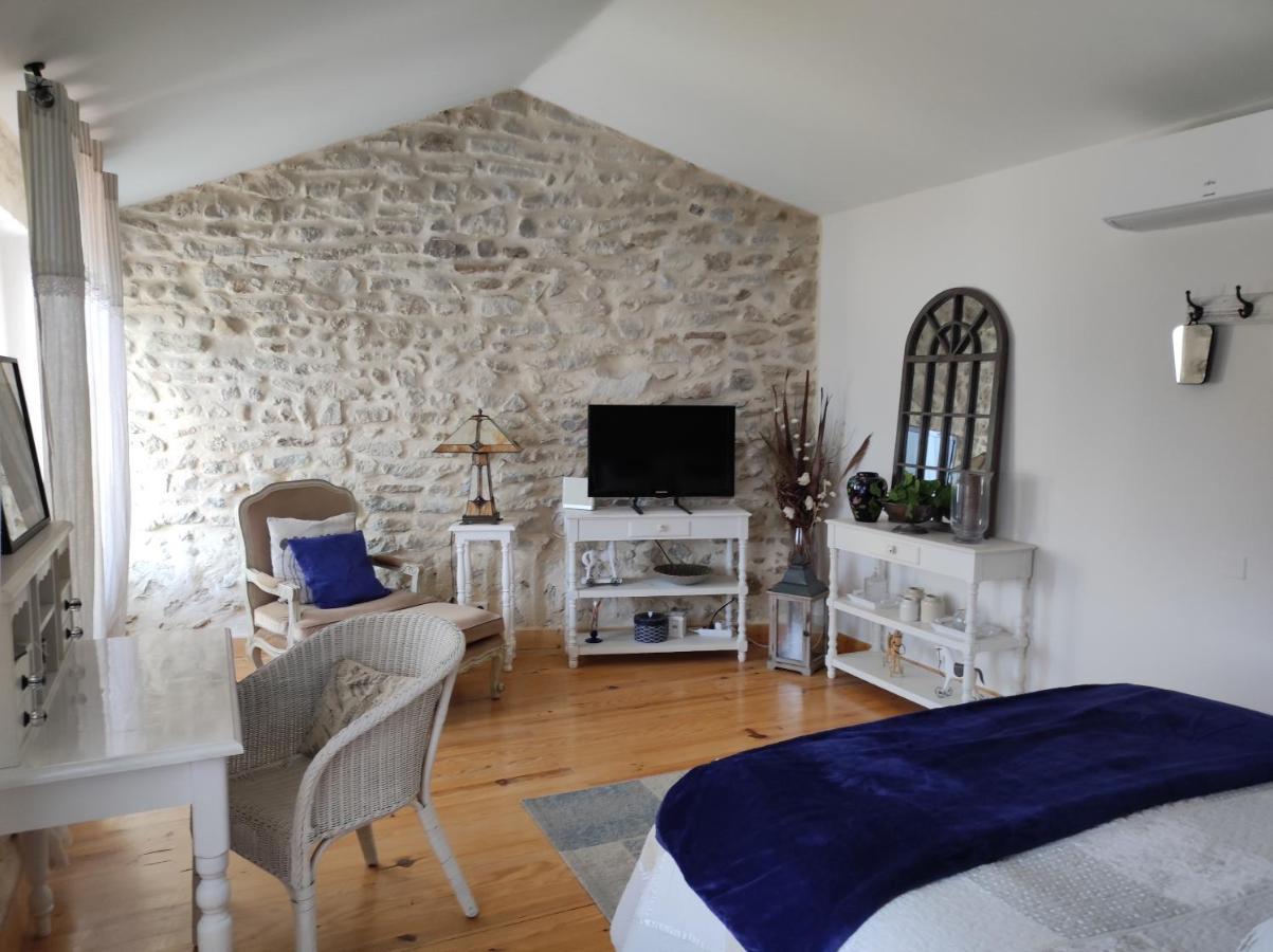 Mas De Manon Bed & Breakfast Valreas Exterior photo